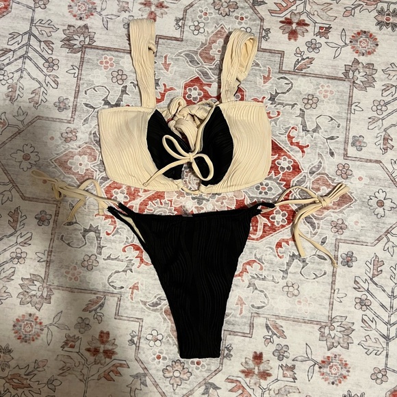 Bikini Set with tie in front. NWT - Picture 2 of 6